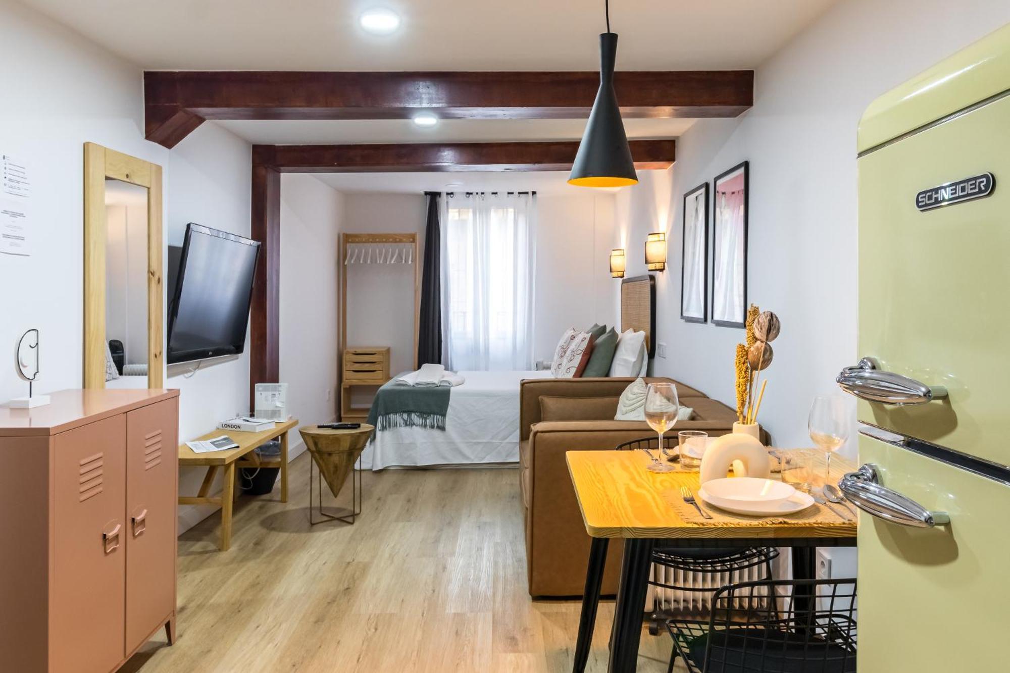 Moderno Estudio En Pleno Centro Santander Luaran gambar